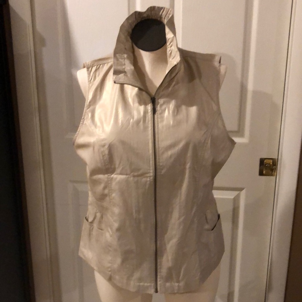 Vest - Shimmering Gold